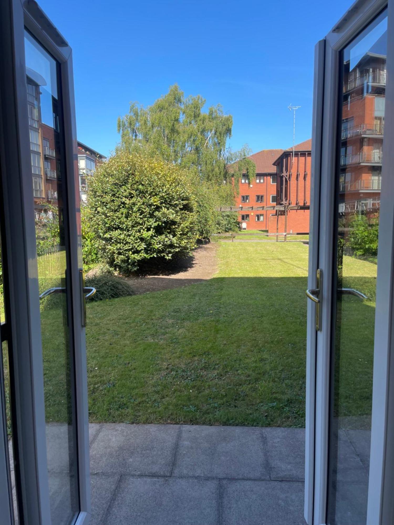 Birmingham Central Canal Side Living Экстерьер фото